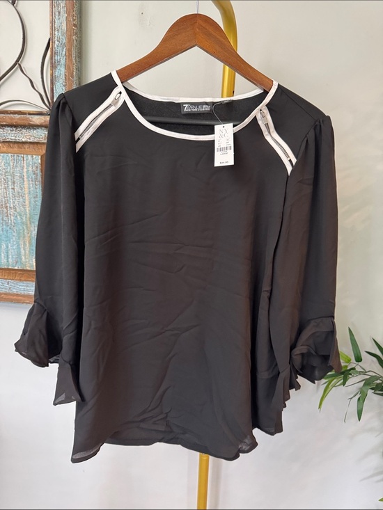 New York & Company Tops - New York & Company Black polyester Blouse White Trim silver zipper accents NWT L